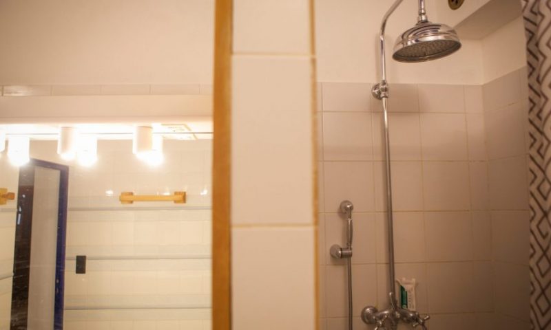 Bathroom - Upstairs (2) - shower